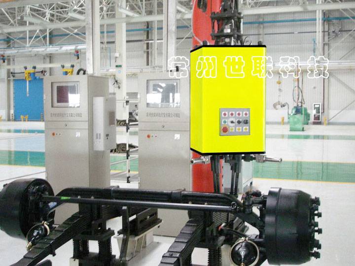 四轴U型螺栓拧紧